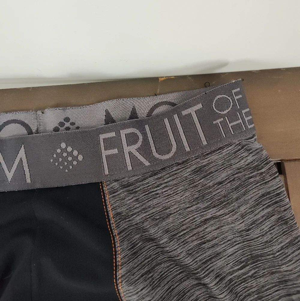 Fruit of the Loom Breathable NWOT 2 Pack Men's Black and Gray Boxer Briefs Sz Sm
